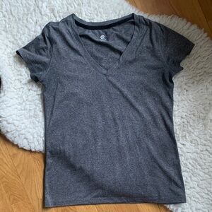 Champion Women’s V-Neck Short Sleeve Workout Top - Dark Charcoal Gray size small